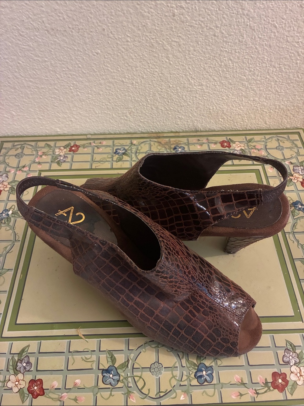 A2 By Aerosoles Brown Croc-Embossed Slingback Heels